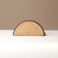 Clutch Agnes Raffia Panna with brown leather details, back view