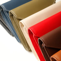 Close up view of all variants of Danilo’s compact Anahí Wallet with card slots