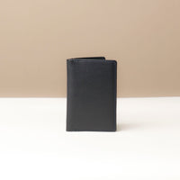 Black Closed Card Wallet Kimberly in premium leather