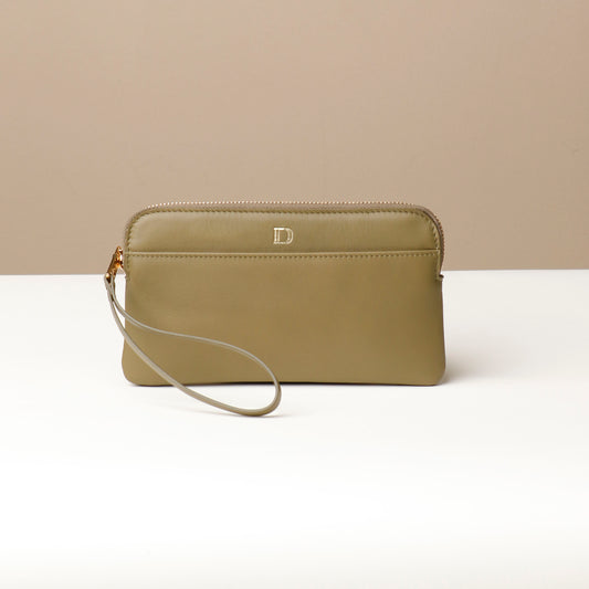 Closed Pouch Antonella in Romanche Napa leather with zip-around closure