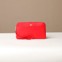 Red Closed Pouch Antonella in ROT Napa leather with zip-around closure