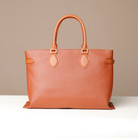 Back view of brown Saule Tote – clean leather finish with subtle seam detailing