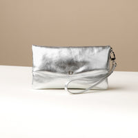 Karelia Clutch
