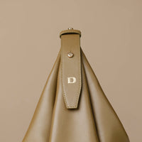 Close up, handbag, hobo bag, Mia Minimale Jr, olive green, with a strap with logo Danilos