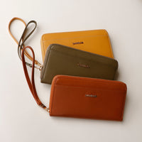 Carlota Wallet